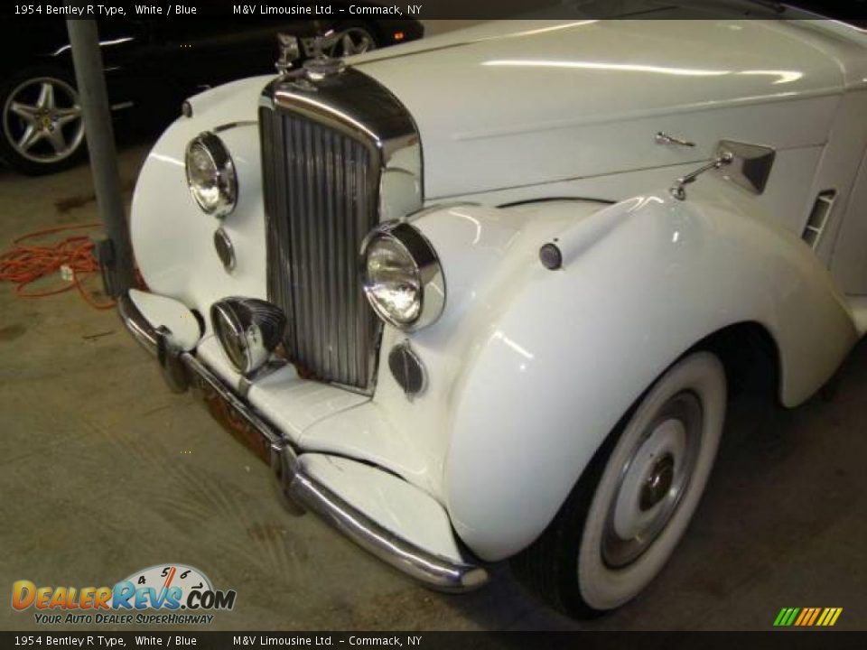 1954 Bentley R Type White / Blue Photo #8