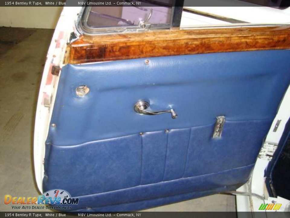 1954 Bentley R Type White / Blue Photo #17