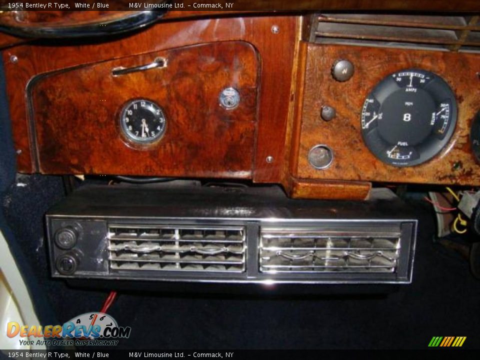 1954 Bentley R Type White / Blue Photo #23