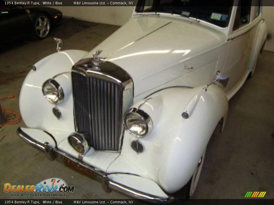 1954 Bentley R Type White / Blue Photo #35