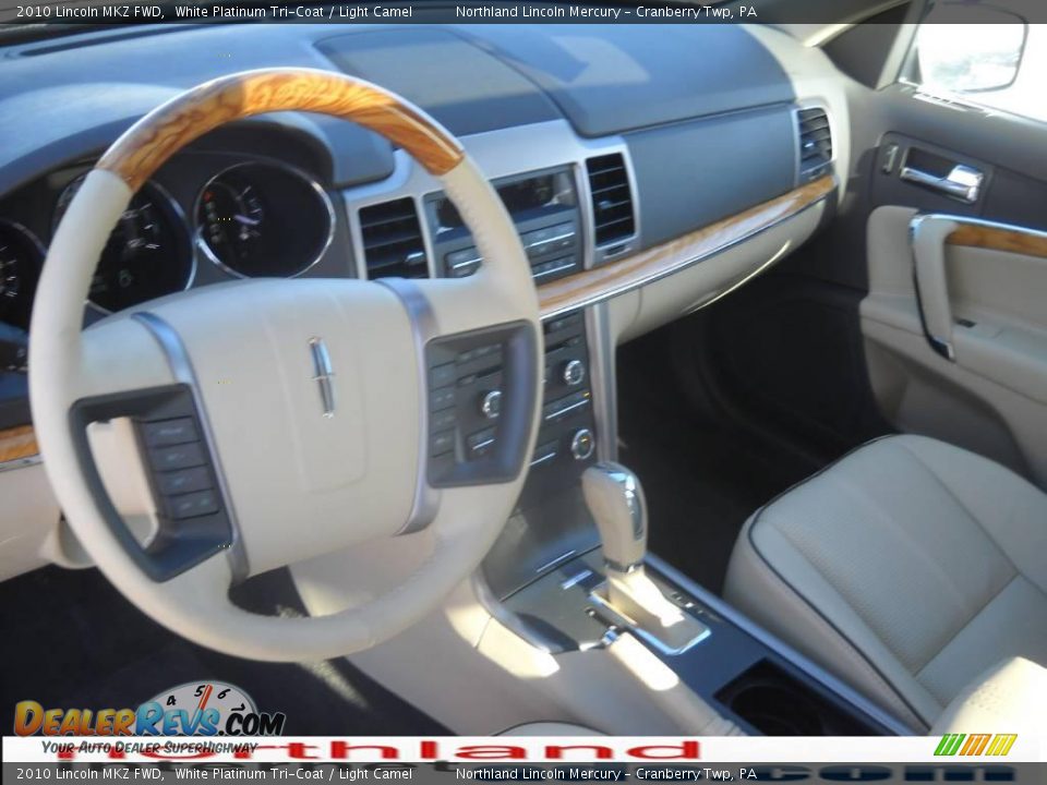 2010 Lincoln MKZ FWD White Platinum Tri-Coat / Light Camel Photo #7