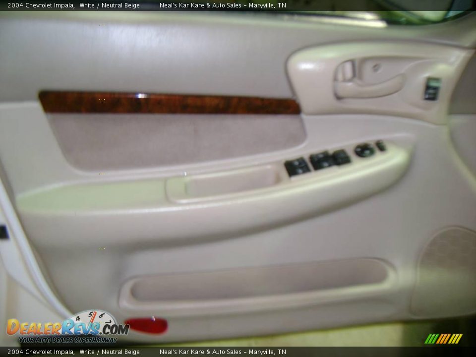 2004 Chevrolet Impala White / Neutral Beige Photo #8