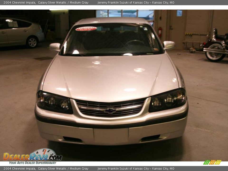 2004 Chevrolet Impala Galaxy Silver Metallic / Medium Gray Photo #2