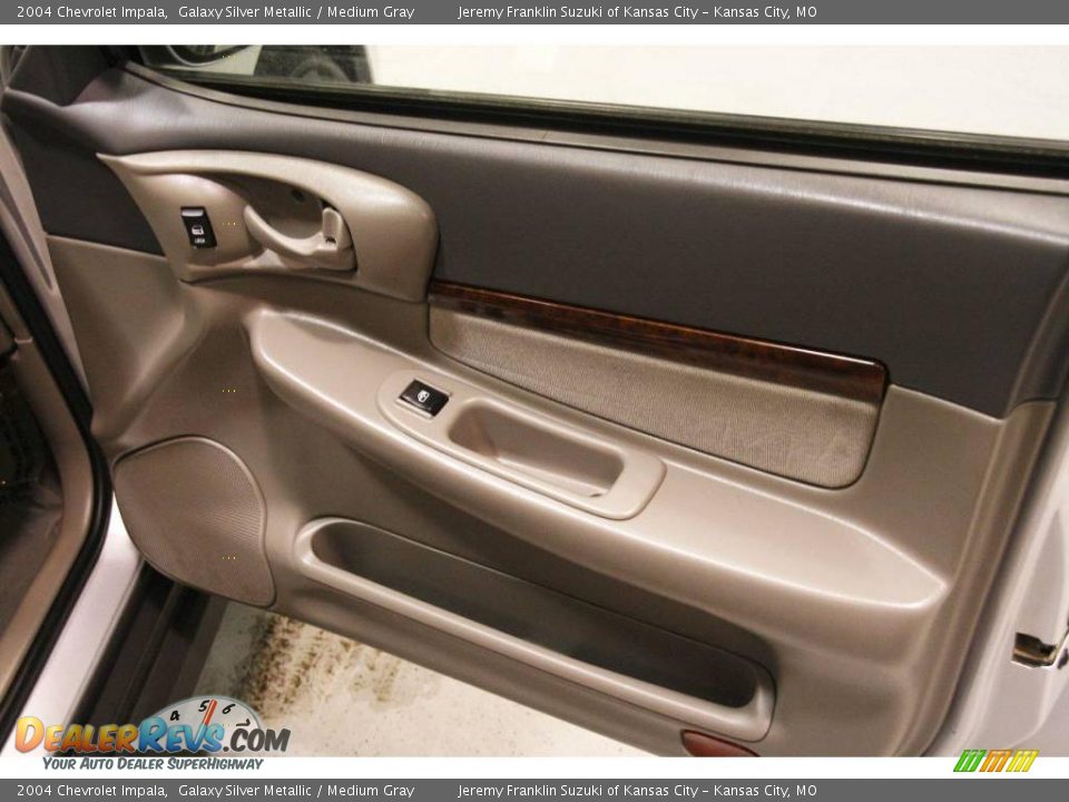 2004 Chevrolet Impala Galaxy Silver Metallic / Medium Gray Photo #9