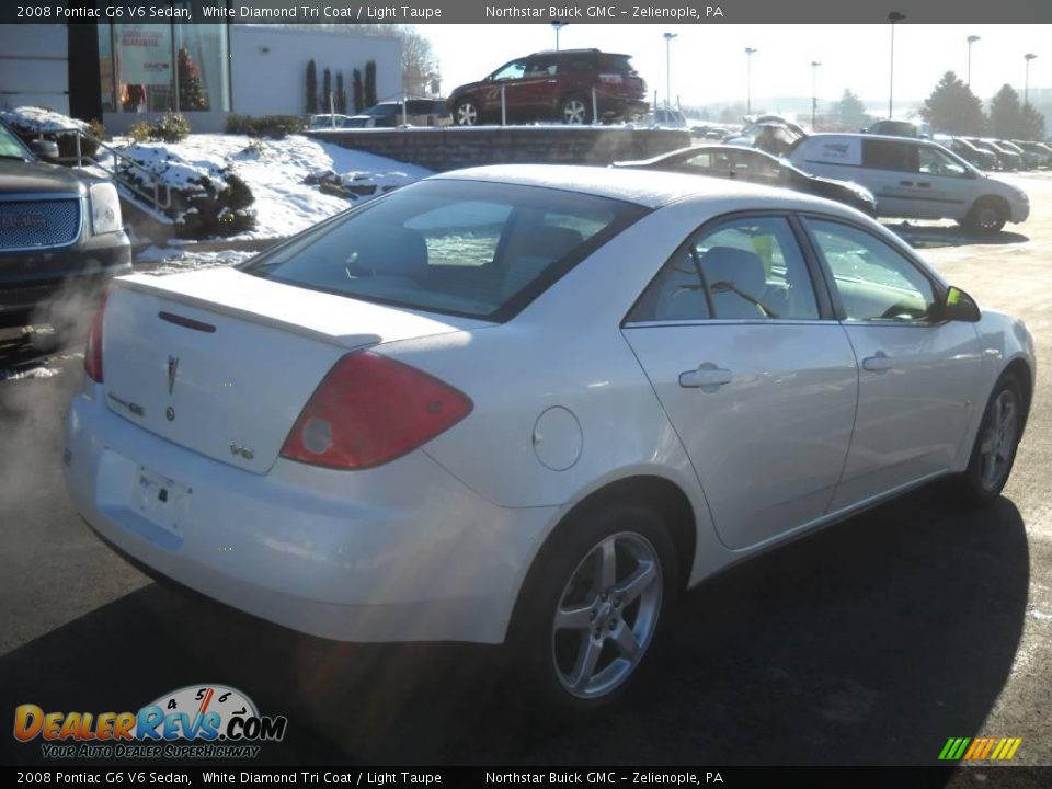 2008 Pontiac G6 V6 Sedan White Diamond Tri Coat / Light Taupe Photo #2