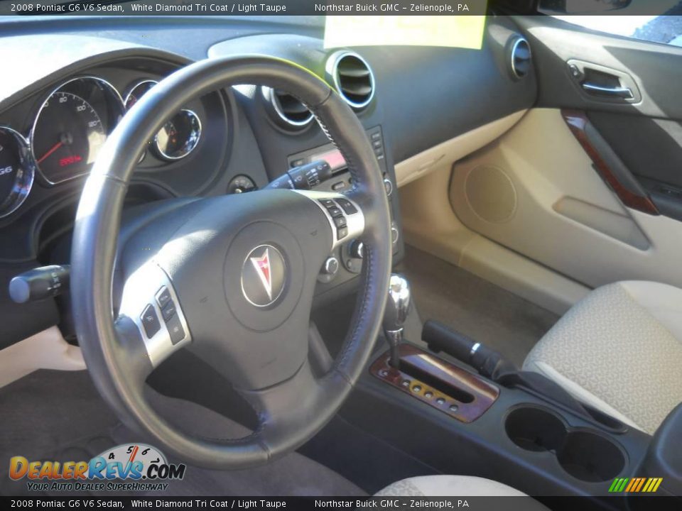 2008 Pontiac G6 V6 Sedan White Diamond Tri Coat / Light Taupe Photo #7