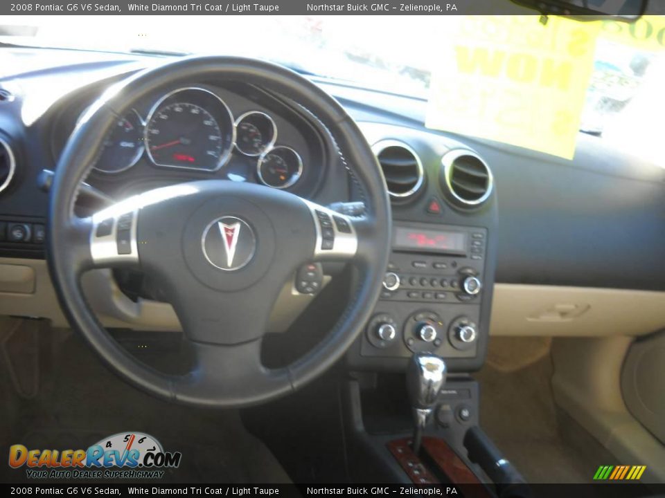 2008 Pontiac G6 V6 Sedan White Diamond Tri Coat / Light Taupe Photo #11