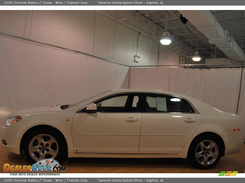 2008 Chevrolet Malibu LT Sedan White / Titanium Gray Photo #2