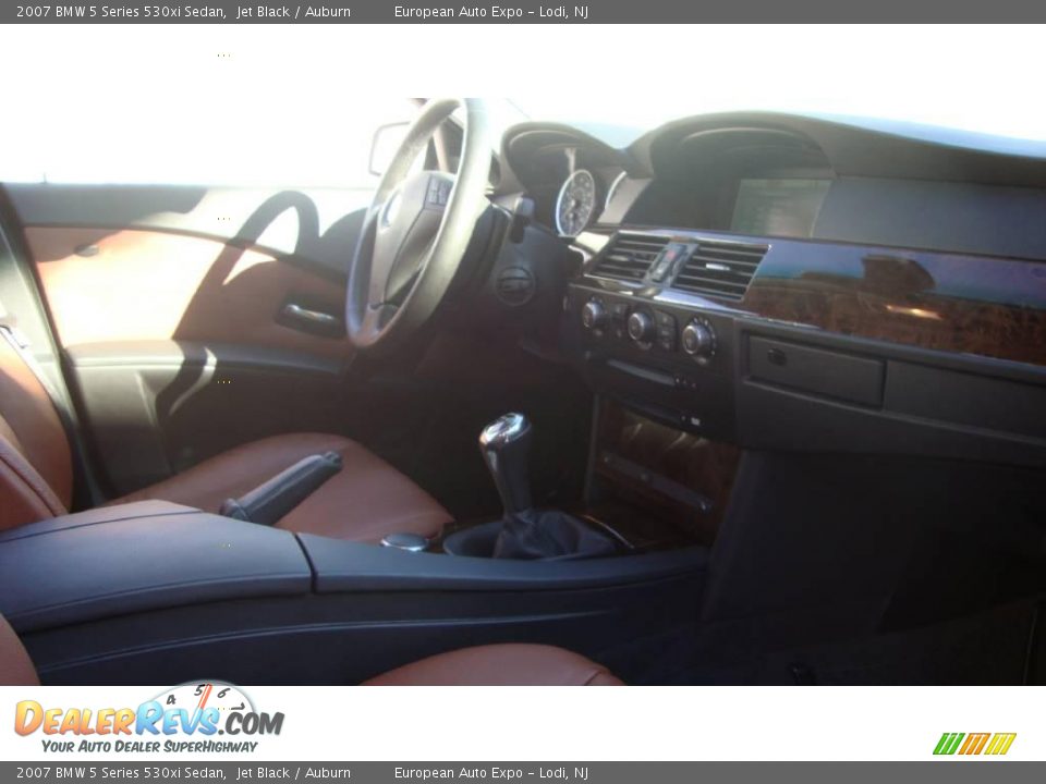 2007 BMW 5 Series 530xi Sedan Jet Black / Auburn Photo #12