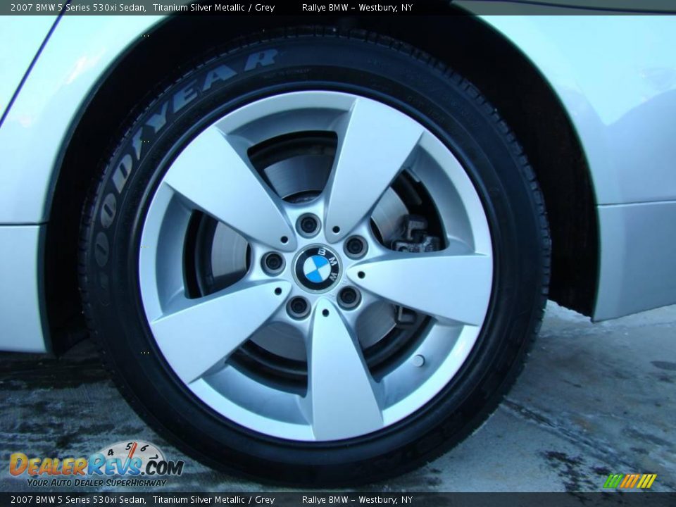 2007 BMW 5 Series 530xi Sedan Titanium Silver Metallic / Grey Photo #6