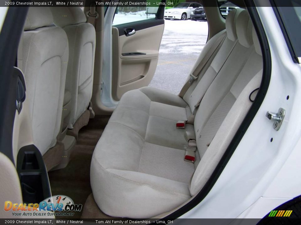 2009 Chevrolet Impala LT White / Neutral Photo #11