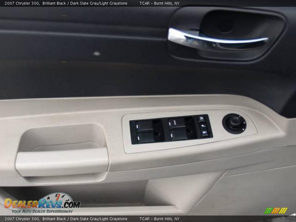 2007 Chrysler 300 Brilliant Black / Dark Slate Gray/Light Graystone Photo #11