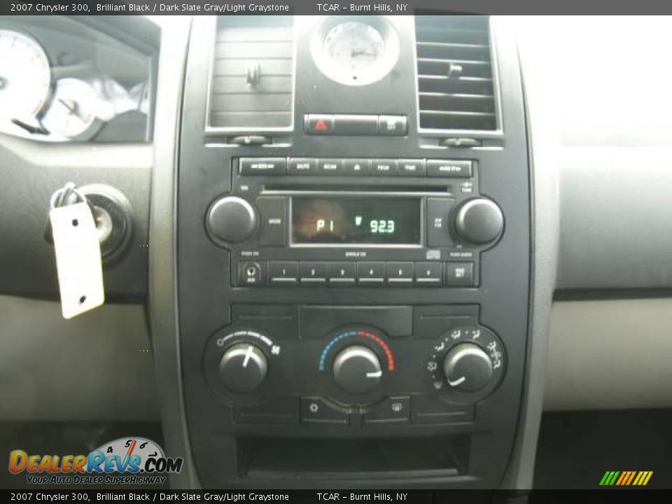 2007 Chrysler 300 Brilliant Black / Dark Slate Gray/Light Graystone Photo #12