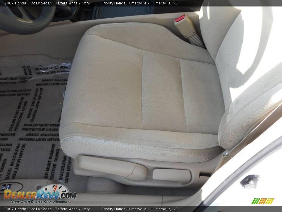 2007 Honda Civic LX Sedan Taffeta White / Ivory Photo #8