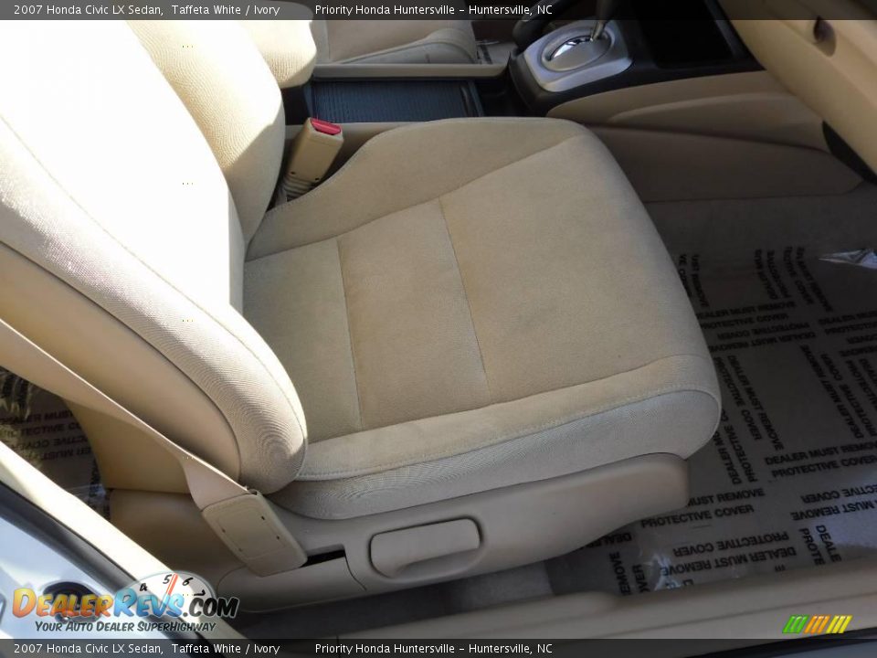2007 Honda Civic LX Sedan Taffeta White / Ivory Photo #14