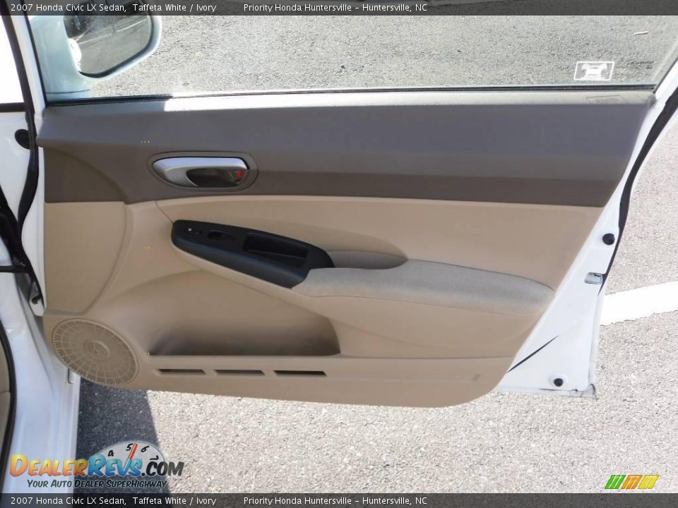 2007 Honda Civic LX Sedan Taffeta White / Ivory Photo #16