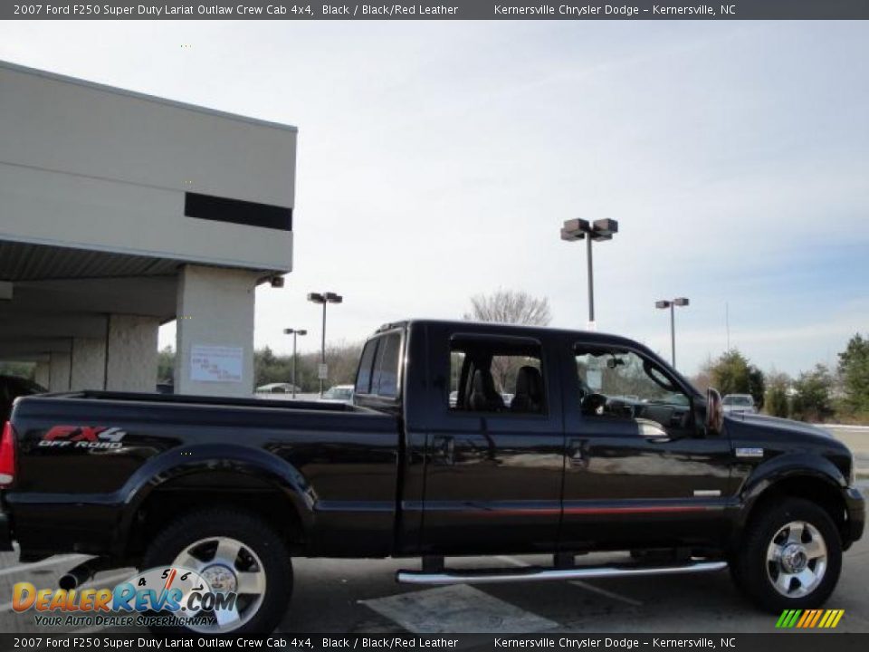 2007 Ford F250 Super Duty Lariat Outlaw Crew Cab 4x4 Black / Black/Red Leather Photo #2