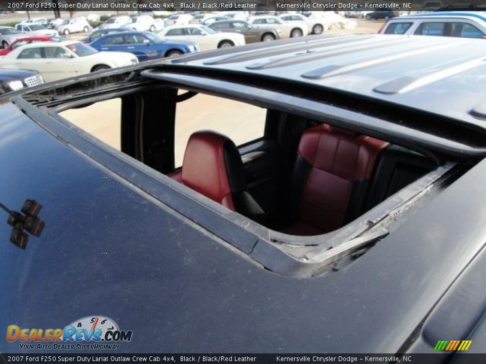 2007 Ford F250 Super Duty Lariat Outlaw Crew Cab 4x4 Black / Black/Red Leather Photo #16