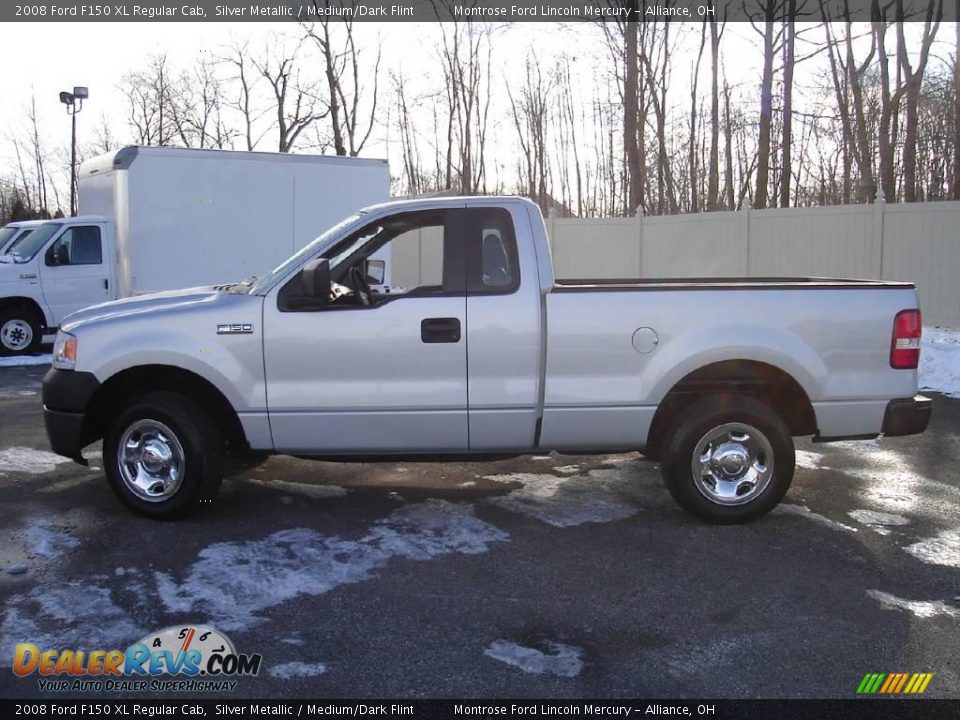 2008 Ford F150 XL Regular Cab Silver Metallic / Medium/Dark Flint Photo #2