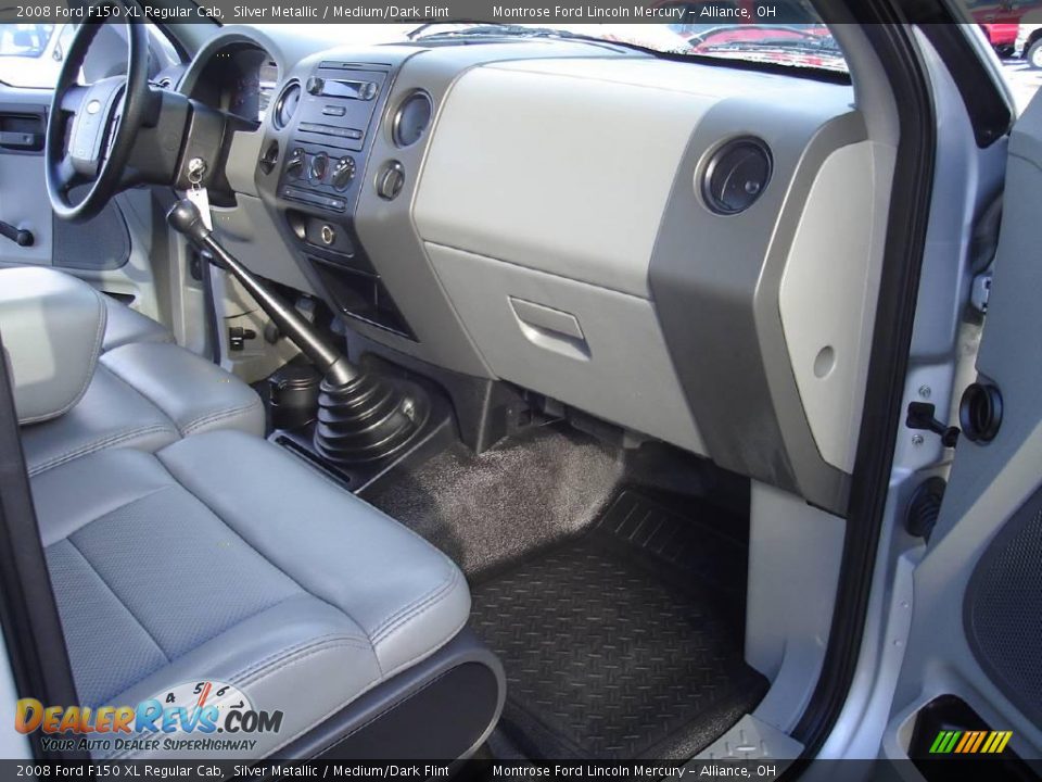 2008 Ford F150 XL Regular Cab Silver Metallic / Medium/Dark Flint Photo #18