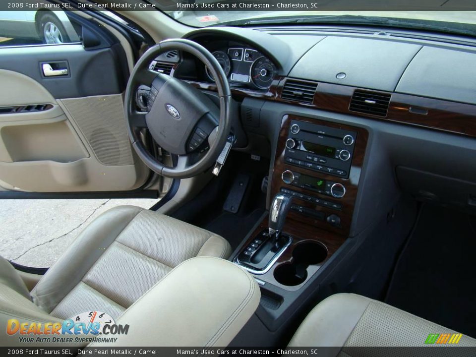 2008 Ford Taurus SEL Dune Pearl Metallic / Camel Photo #15