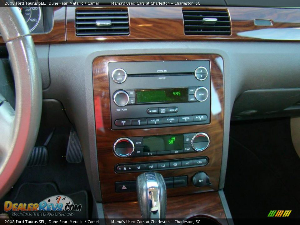 2008 Ford Taurus SEL Dune Pearl Metallic / Camel Photo #17