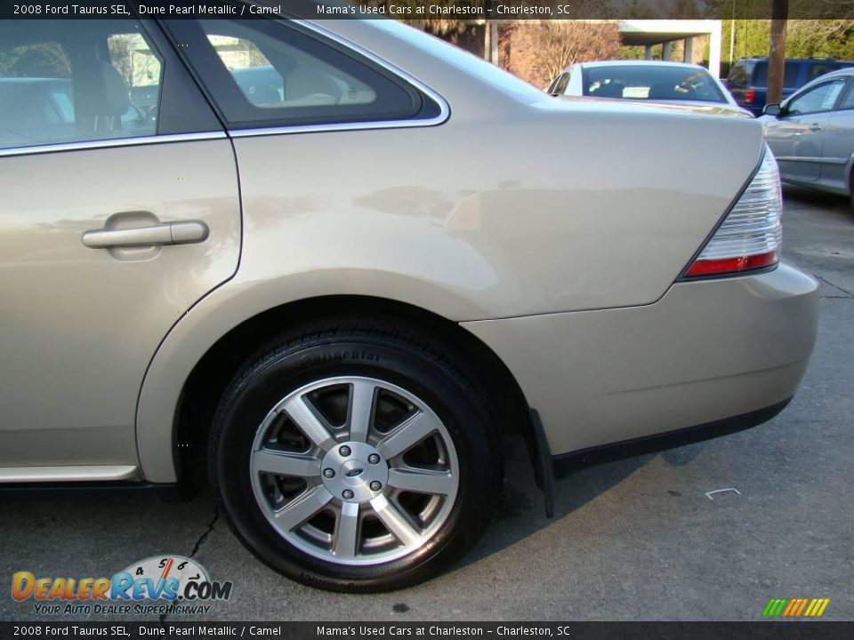 2008 Ford Taurus SEL Dune Pearl Metallic / Camel Photo #31