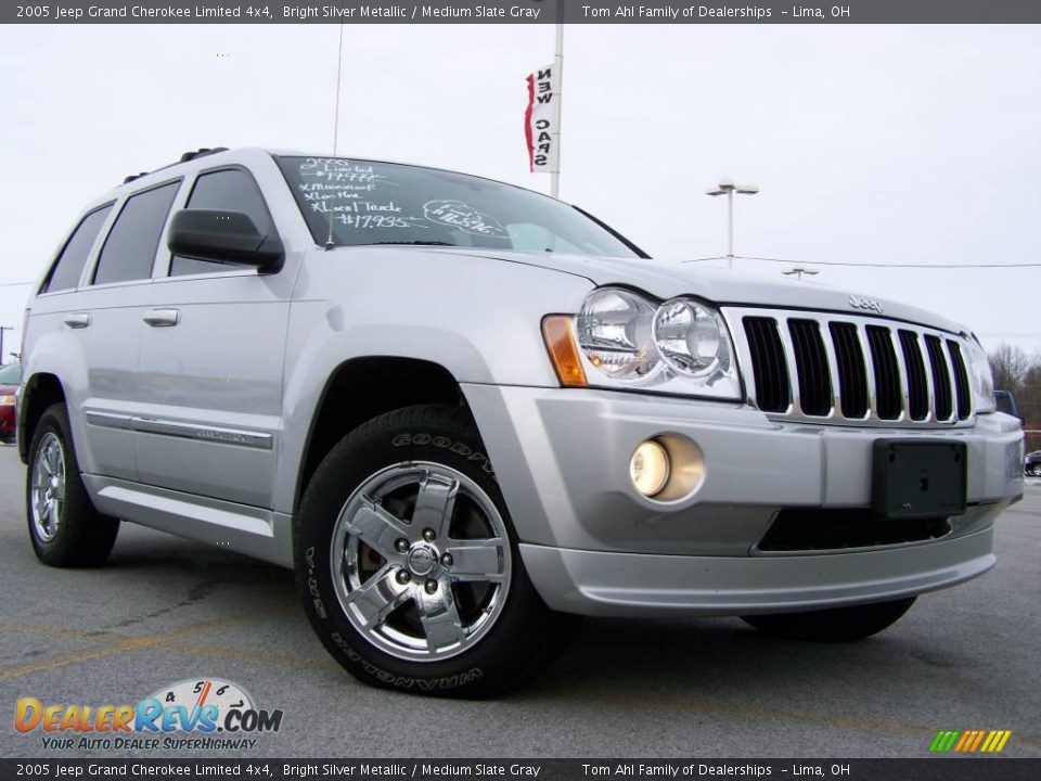 2005 Jeep Grand Cherokee Limited 4x4 Bright Silver Metallic / Medium Slate Gray Photo #1