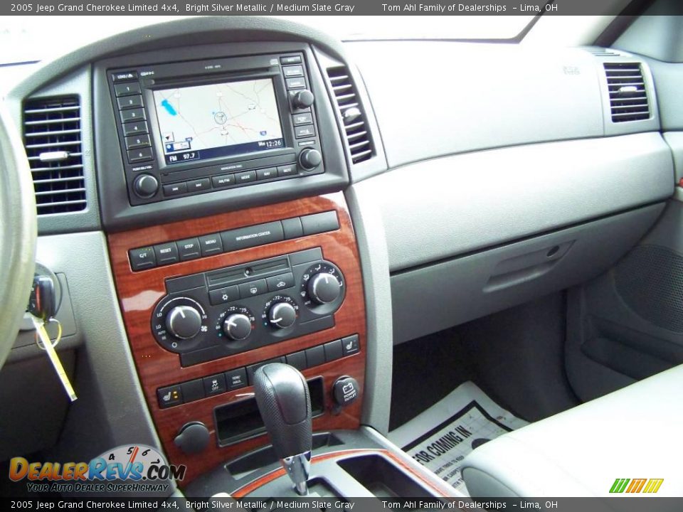 2005 Jeep Grand Cherokee Limited 4x4 Bright Silver Metallic / Medium Slate Gray Photo #23