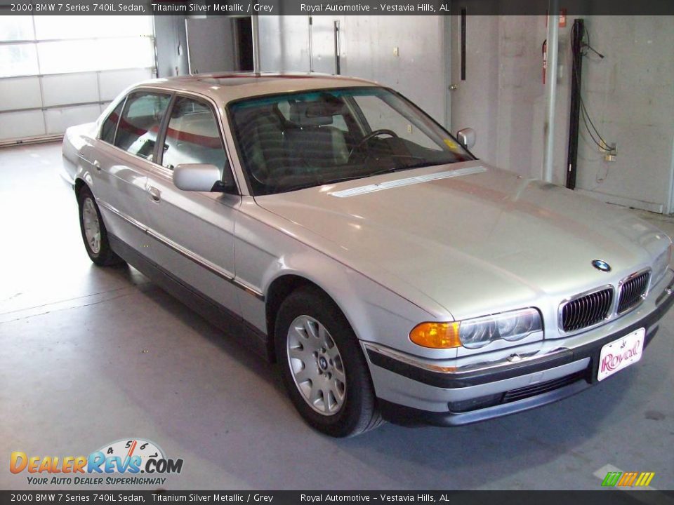 2000 BMW 7 Series 740iL Sedan Titanium Silver Metallic / Grey Photo #1