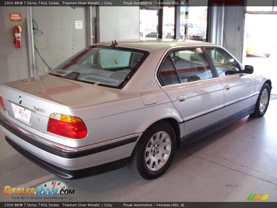2000 BMW 7 Series 740iL Sedan Titanium Silver Metallic / Grey Photo #6