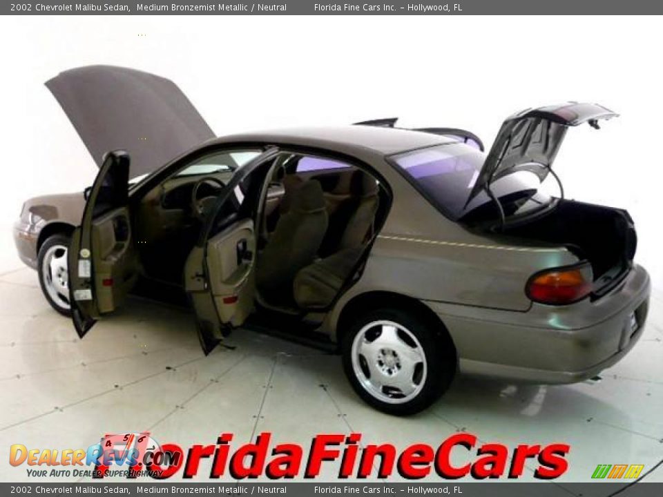 2002 Chevrolet Malibu Sedan Medium Bronzemist Metallic / Neutral Photo #8