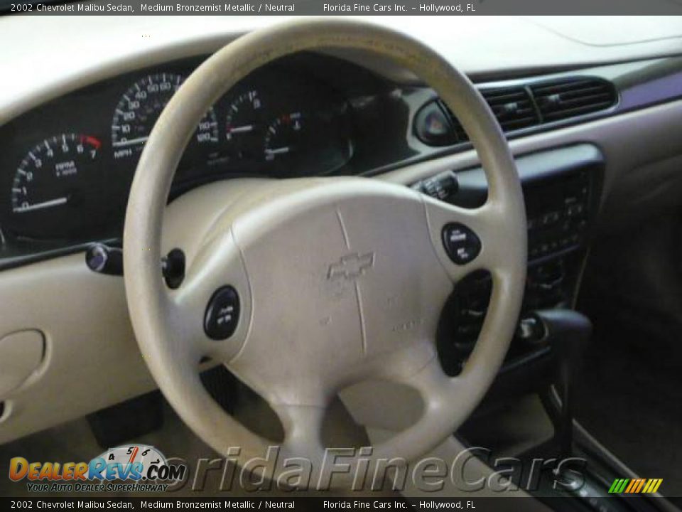 2002 Chevrolet Malibu Sedan Medium Bronzemist Metallic / Neutral Photo #15