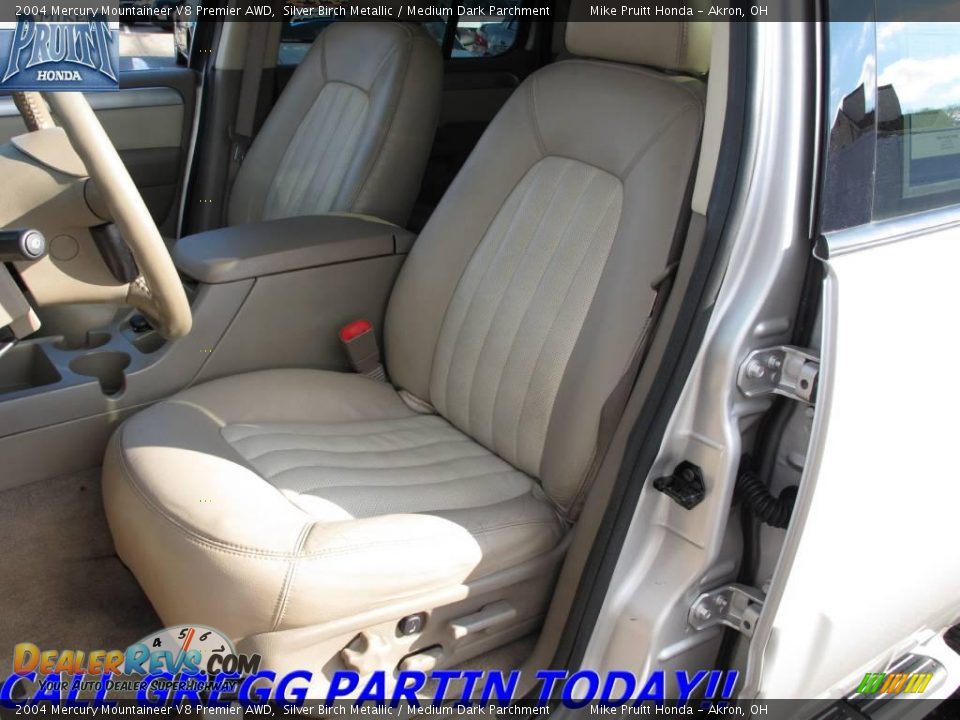 2004 Mercury Mountaineer V8 Premier AWD Silver Birch Metallic / Medium Dark Parchment Photo #12