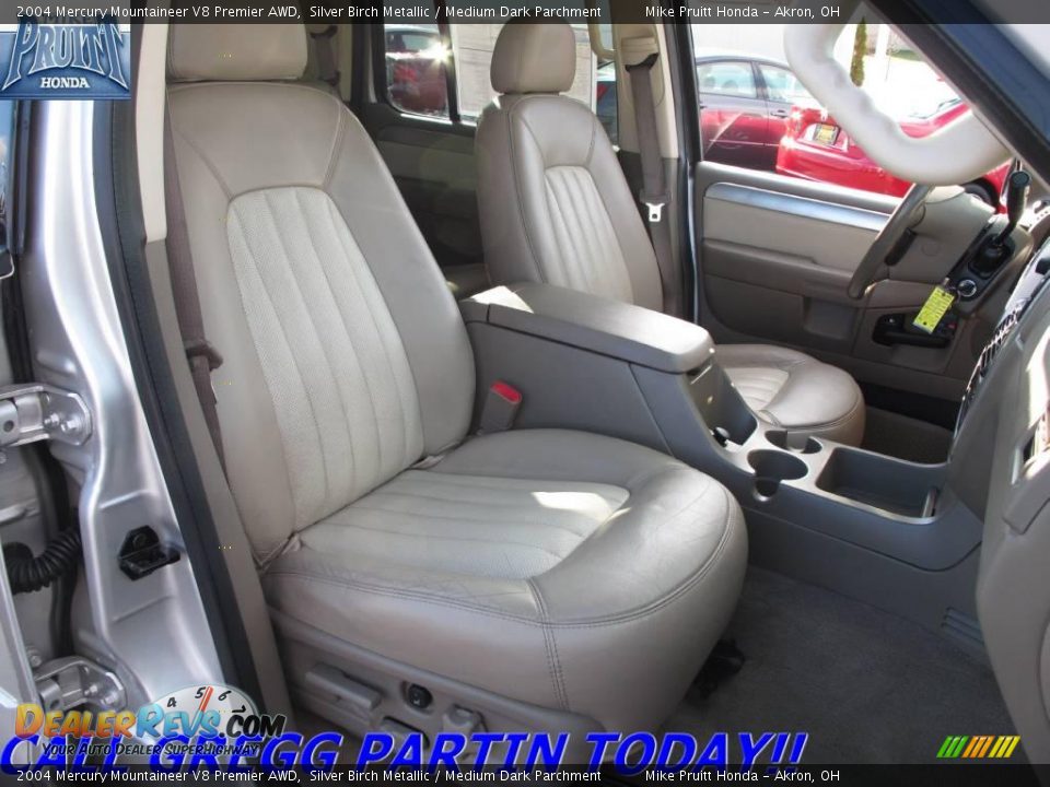 2004 Mercury Mountaineer V8 Premier AWD Silver Birch Metallic / Medium Dark Parchment Photo #16