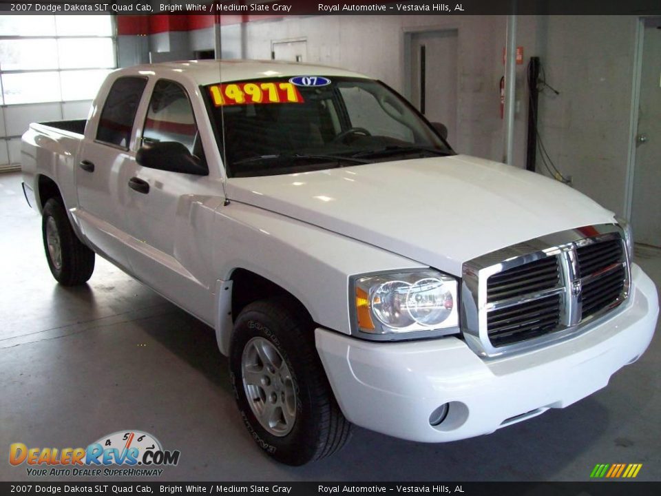 2007 Dodge Dakota SLT Quad Cab Bright White / Medium Slate Gray Photo #1