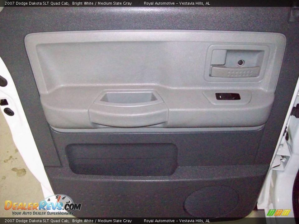 2007 Dodge Dakota SLT Quad Cab Bright White / Medium Slate Gray Photo #18