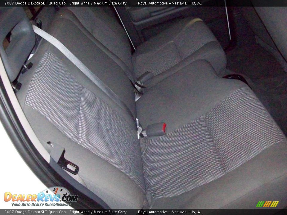 2007 Dodge Dakota SLT Quad Cab Bright White / Medium Slate Gray Photo #24