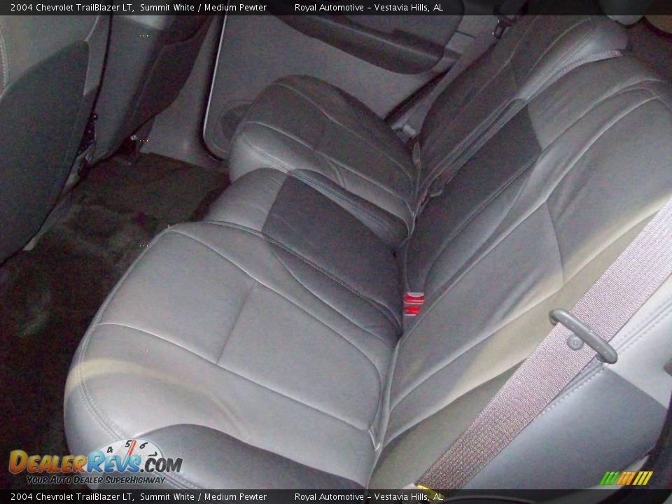 2004 Chevrolet TrailBlazer LT Summit White / Medium Pewter Photo #22