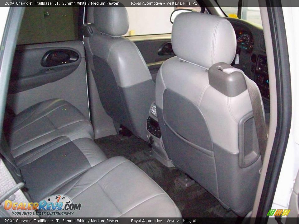2004 Chevrolet TrailBlazer LT Summit White / Medium Pewter Photo #25