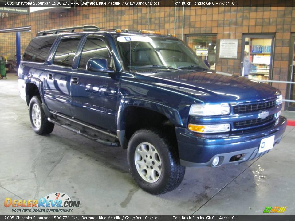 2005 Chevrolet Suburban 1500 Z71 4x4 Bermuda Blue Metallic / Gray/Dark Charcoal Photo #1