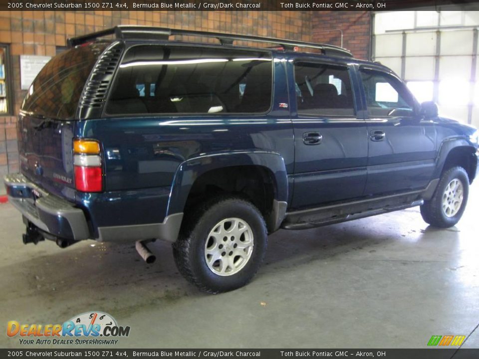 2005 Chevrolet Suburban 1500 Z71 4x4 Bermuda Blue Metallic / Gray/Dark Charcoal Photo #3