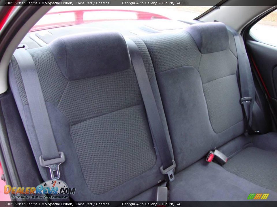 2005 Nissan Sentra 1.8 S Special Edition Code Red / Charcoal Photo #19