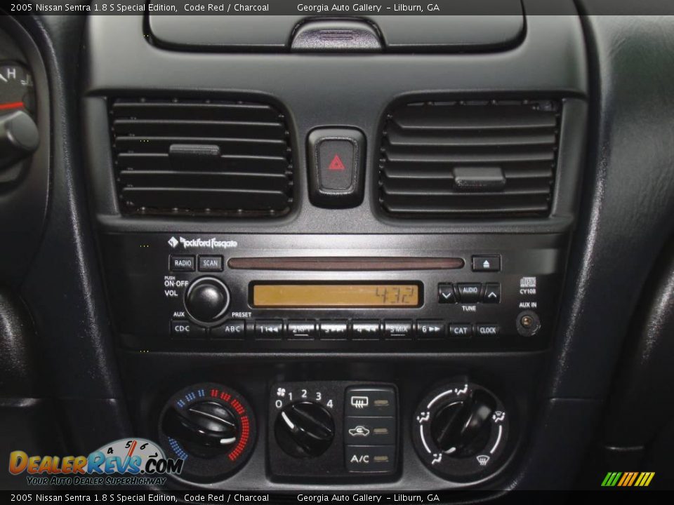 2005 Nissan Sentra 1.8 S Special Edition Code Red / Charcoal Photo #24