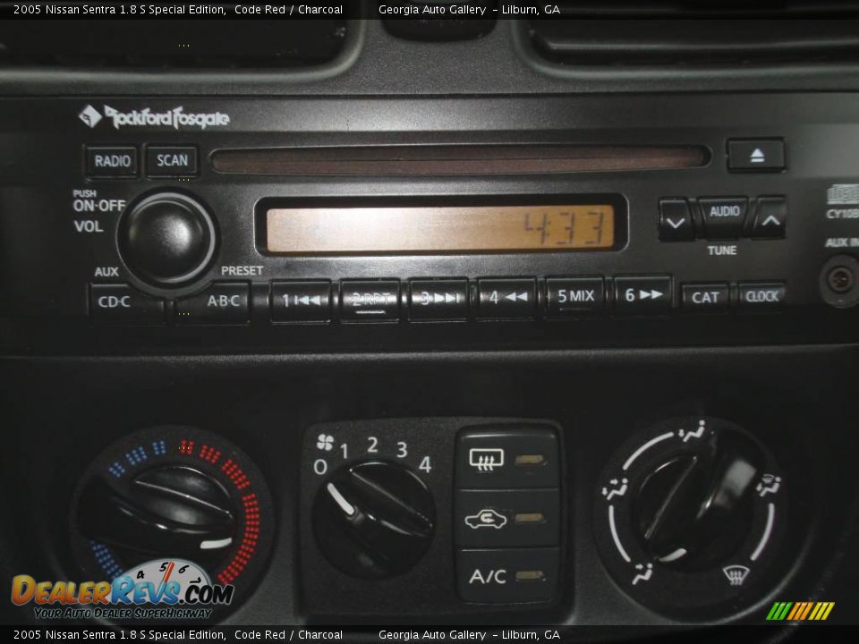 2005 Nissan Sentra 1.8 S Special Edition Code Red / Charcoal Photo #26