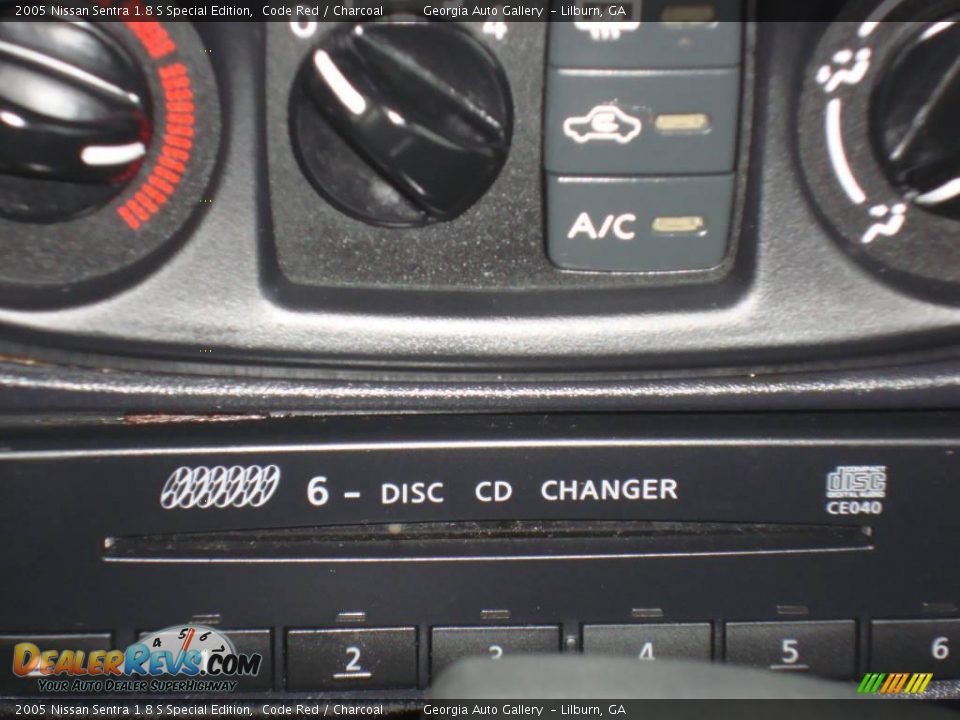 2005 Nissan Sentra 1.8 S Special Edition Code Red / Charcoal Photo #27