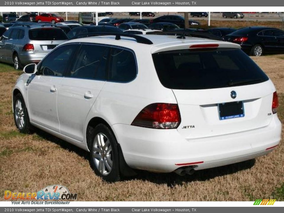 2010 Volkswagen Jetta TDI SportWagen Candy White / Titan Black Photo #2