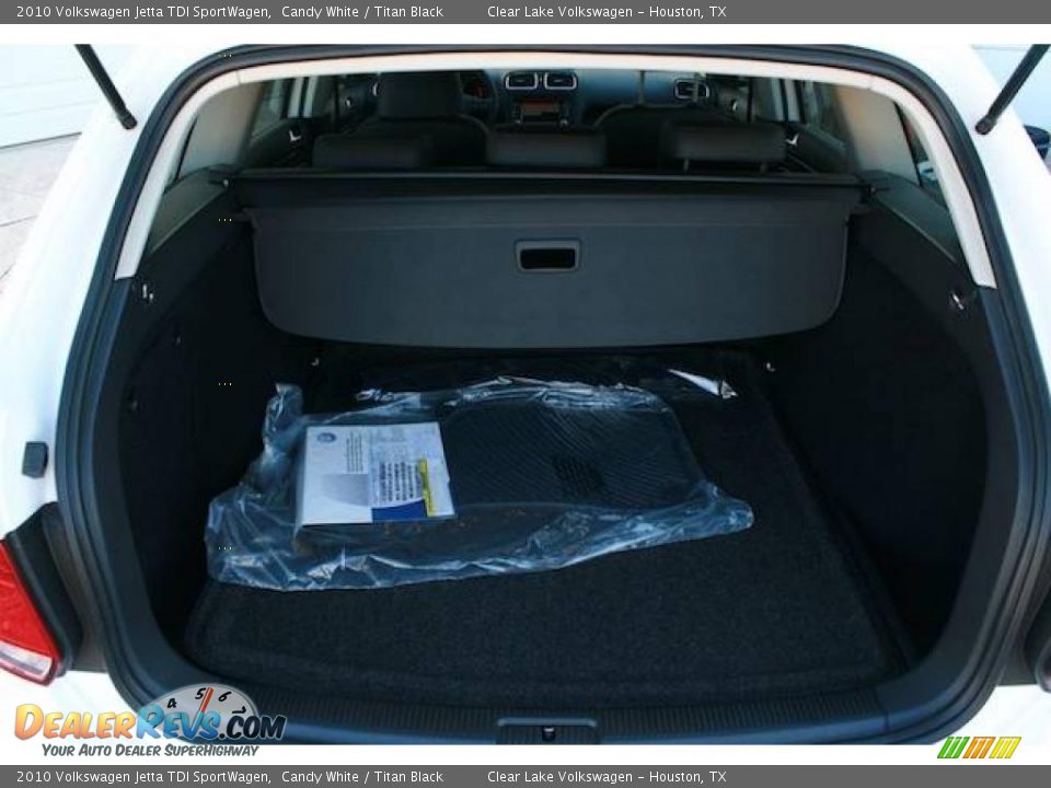 2010 Volkswagen Jetta TDI SportWagen Candy White / Titan Black Photo #19