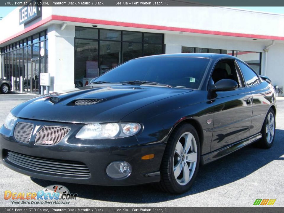 2005 Pontiac GTO Coupe Phantom Black Metallic / Black Photo #1