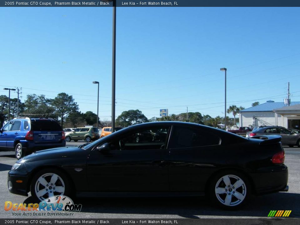 2005 Pontiac GTO Coupe Phantom Black Metallic / Black Photo #2